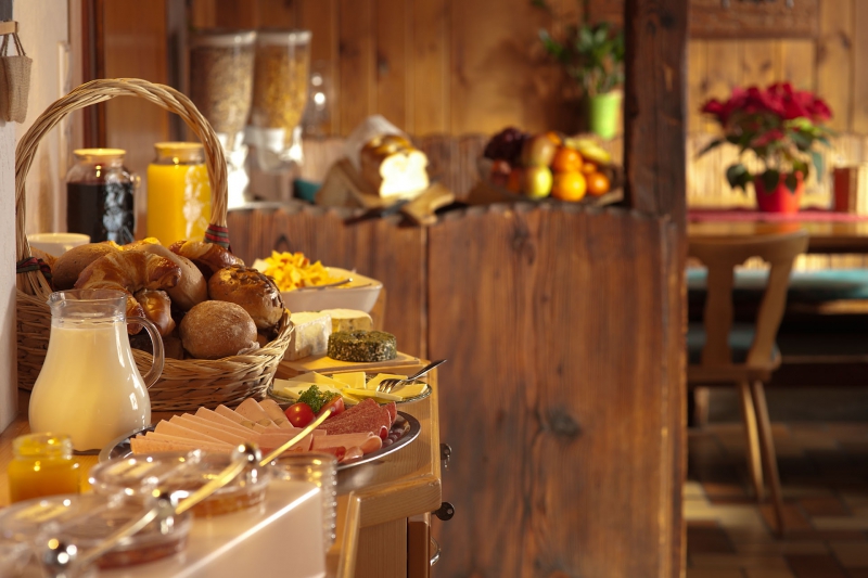 restaurant-CONSEGUDES-min_breakfast-801827