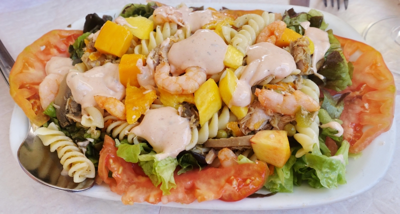 restaurant-CONSEGUDES-min_dish-meal-food-salad-produce-seafood-786916-pxhere.com